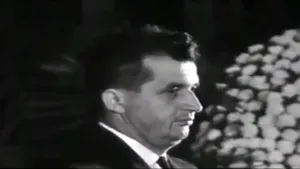 Ion Cristoiu: Nicolae Ceauşescu a făcut de gardă la catafalcul lui Arghezi