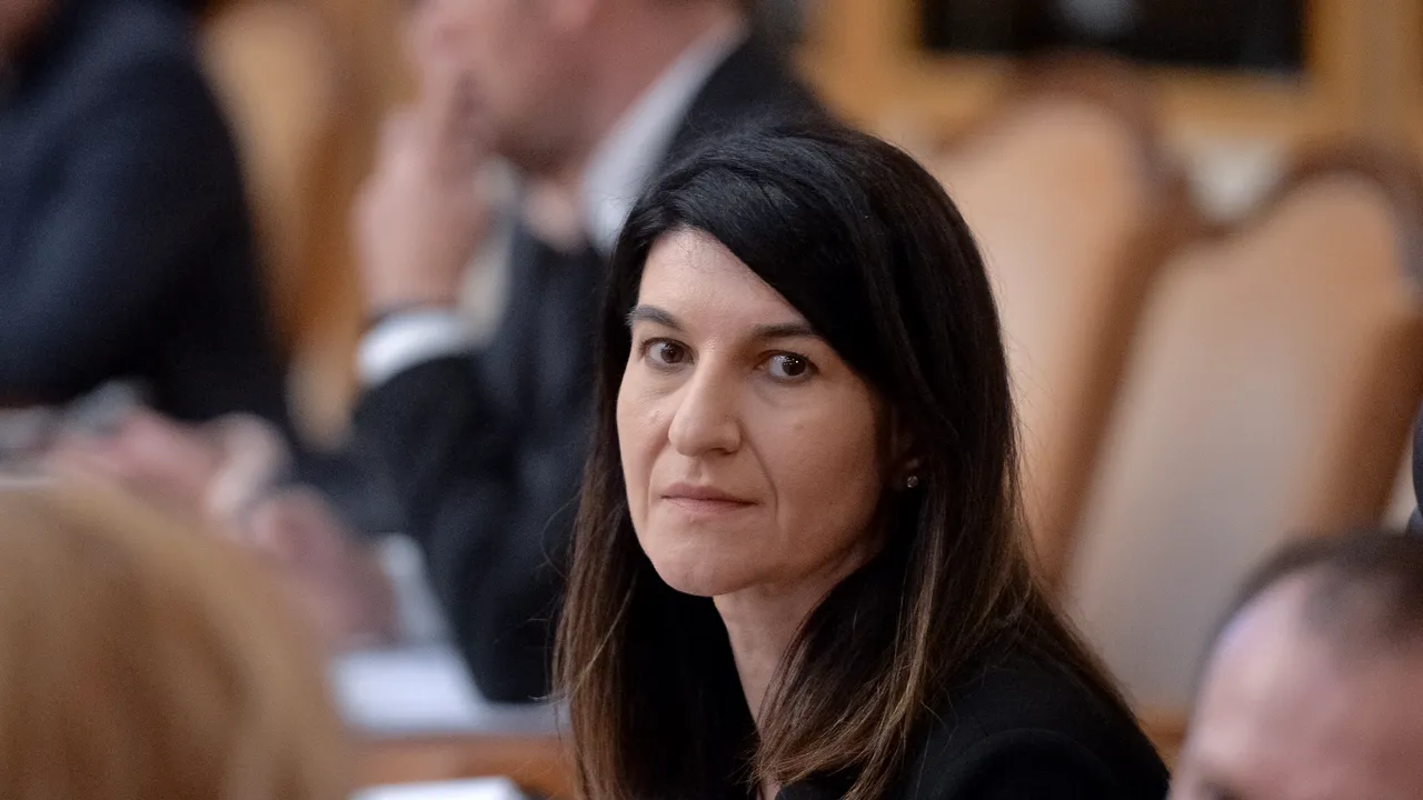 Violeta Alexandru: Un milion de români ar putea beneficia de şomaj tehnic
