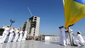 Mii de turişti şi constănţeni au asistat la manifestările dedicate Zilei Marinei Române
