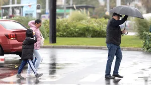 Cod portocaliu de vijelii în Moldova: vânt de până la 80 km/h în mai multe județe