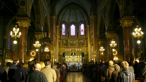 Biserica, principalul beneficiar al fondurilor redirecţionate de români din impozitul pe venit