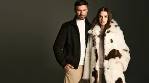 Tendințe de Lux în 2025-2026: Modele de Haină de Blană și Blănuri Naturale care se Poartă în Noul Sezon (P)