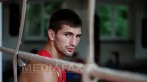 Bogdan Juratoni şi-a asigurat o medalie la Campionatele Europene de box