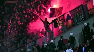 MAE: Expulzarea suporterilor români reţinuţi în Grecia va fi pusă în aplicare în cel mai scurt timp