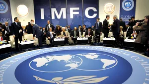 FMI se va axa pe reducerea dezechilibrelor la nivel mondial. Organizaţia elimină angajamentul anti-protecţionism