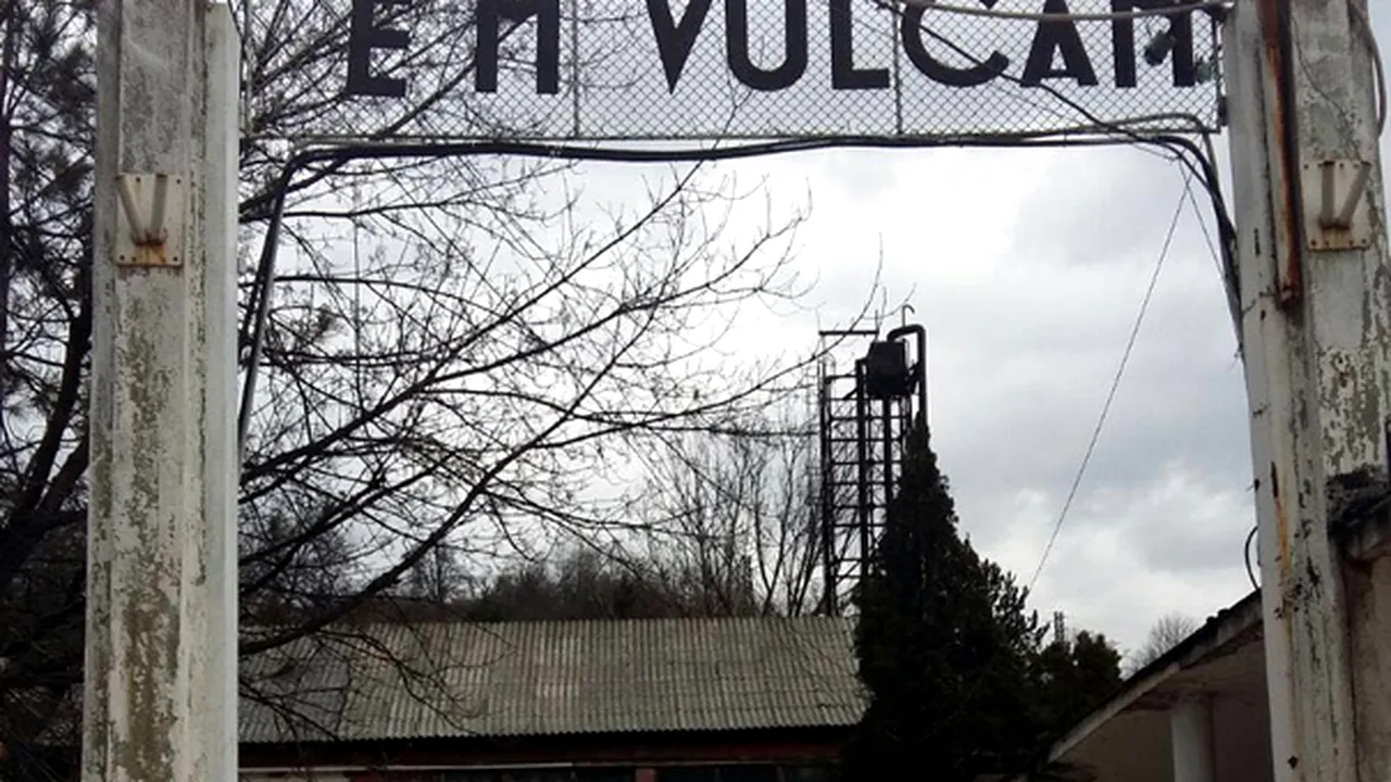 Doi ortaci au fost răniţi după EXPLOZIA unei capse la Mina Vulcan/ O comisie din cadrul Complexului Energetic Hunedoara cercetează accidentul