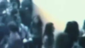 Un elev de 14 ani a murit după ce s-a bătut în clasă cu un coleg, la o şcoală din Filiaşi- IMAGINI CAMERĂ DE SUPRAVEGHERE