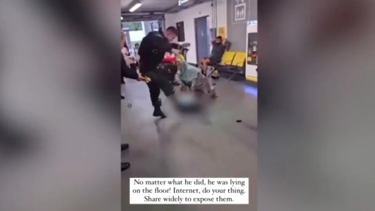 Ofiţer de poliţie filmat când lovea cu picioarele un bărbat pe Aeroportul din Manchester, suspendat
