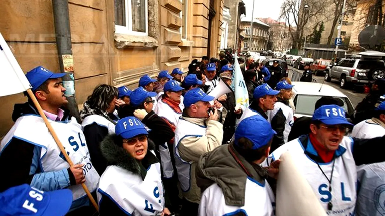 FSLI: Scăderea numărului de sindicalişti, adevărata miză a nereţinerii cotizaţiei pe ştatul de plată