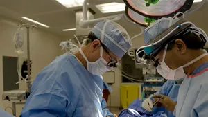 Ambasadorul Franţei: Doi experţi francezi în tratamentul arsurilor vin duminică seară la Bucureşti