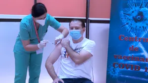 Premierul Florin Cîţu se vaccinează pentru a treia oară. Cât timp a trecut de la a doua doză