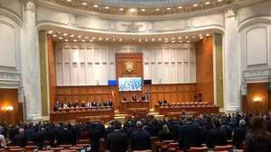 Camera Deputaţilor şi Senatul nou alese s-au reunit separat. Zece senatori au lipsit de la prima şedinţă/ Primul discurs în Camera Deputaţilor: Deputaţii sunt rezultatul unui vot dat 