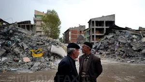 Cutremurul din Turcia: Bilanţul a ajuns la 601 morţi