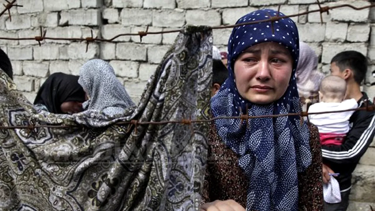 Circa 275.000 de persoane şi-au părăsit casele din cauza violenţelor din Kîrgîzstan - VIDEO