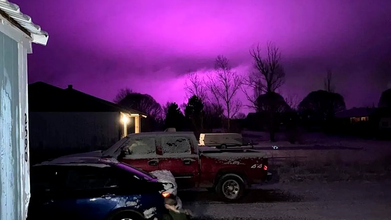 Cerul a devenit mov în apropierea celei mai mari ferme de canabis din Arizona. Care a fost motivul 