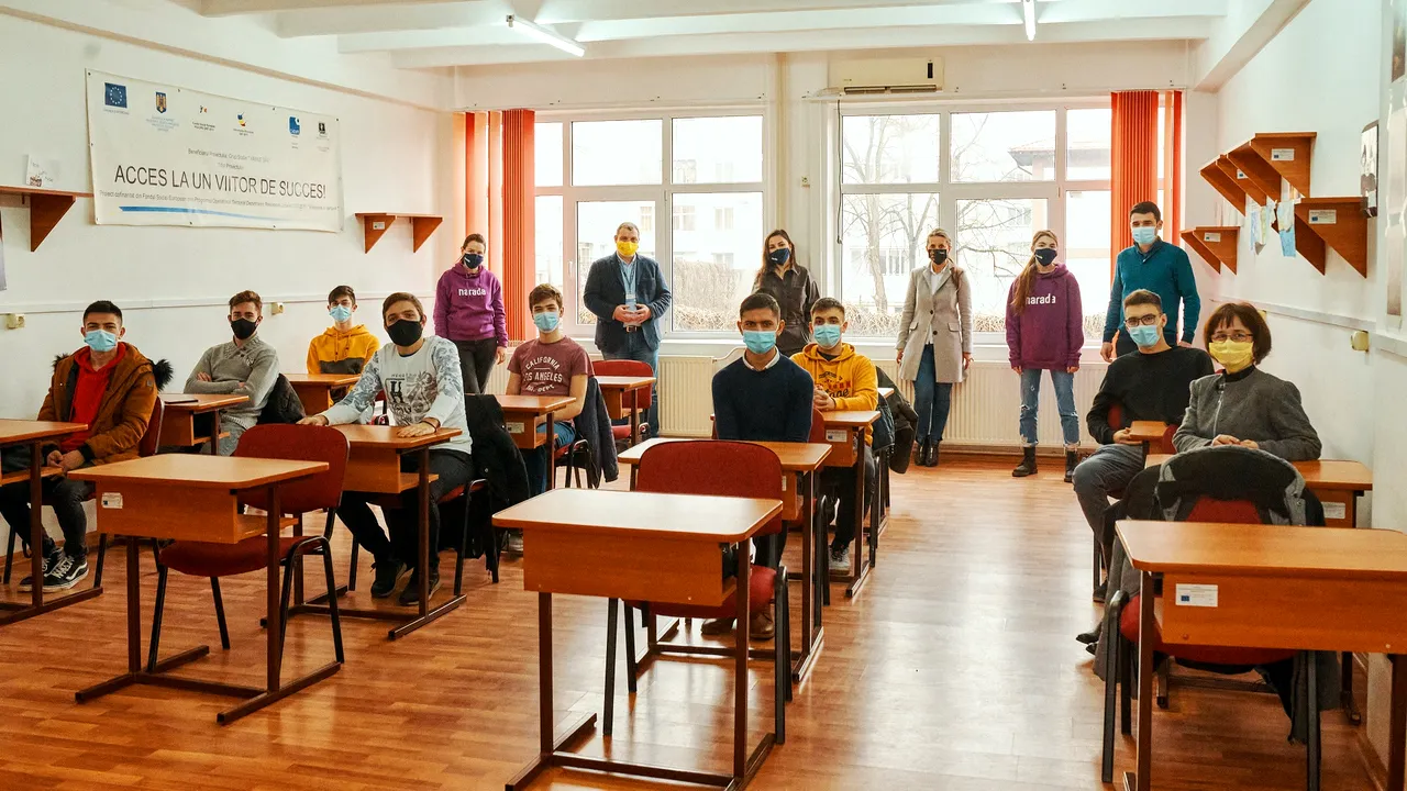 Ministrul Educaţiei, Sorin Cîmpeanu: Pentru prima dată bursele elevilor sunt cuprinse în bugetul de stat