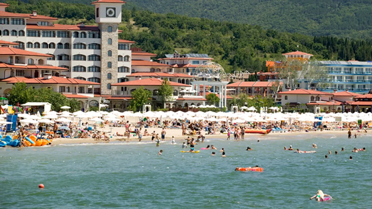 Publicaţie: Mafioţii se folosesc de minore pentru a jefui turiştii care merg la mare în Bulgaria