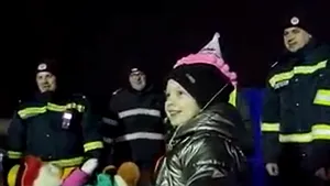 Surpriză pentru o fetiţă care a împlinit 7 ani în tabăra de refugiaţi de la Siret VIDEO