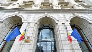 România a depășit pragul de 60% din PIB la datoria publică. Cristian Socol: În ultimul an, datoria a crescut cu aproape 5.000 de lei pe secundă
