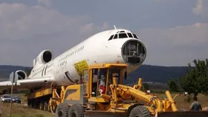 Avionul fostului dictator Todor Jivkov va deveni adăpost pentru peşti