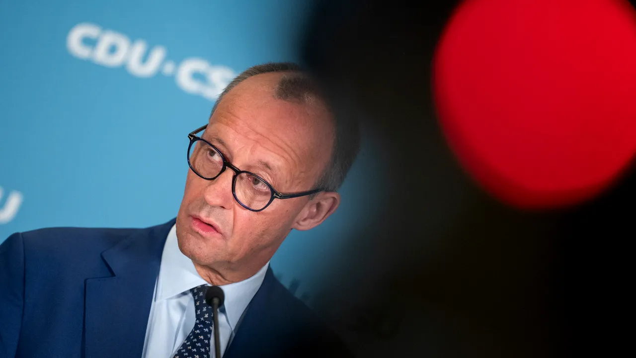 Politicianul favorit pentru a fi următorul cancelar german propune măsuri dure contra migranţilor. Toţi „migranţii ilegali” ar trebui respinşi la graniţă