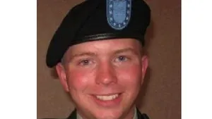 WikiLeaks a oferit 15.000 de dolari pentru apărarea militarului Bradley Manning
