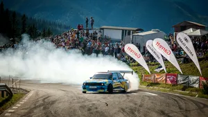 Lupta din Campionatul Naţional de Drift se mută pe TransRarău

