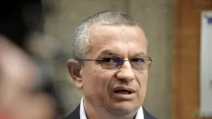 Răsturnare de situaţie în cazul Certificatului verde. Preşedintele CNCD: „Trebuie să treacă prin Parlament, altfel e neconstituţional