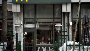 McDonalds îi dă replica lui Piedone şi ANPC-ului: Gheaţa este conformă, însă facem verificări la toate restaurantele noastre din ţară