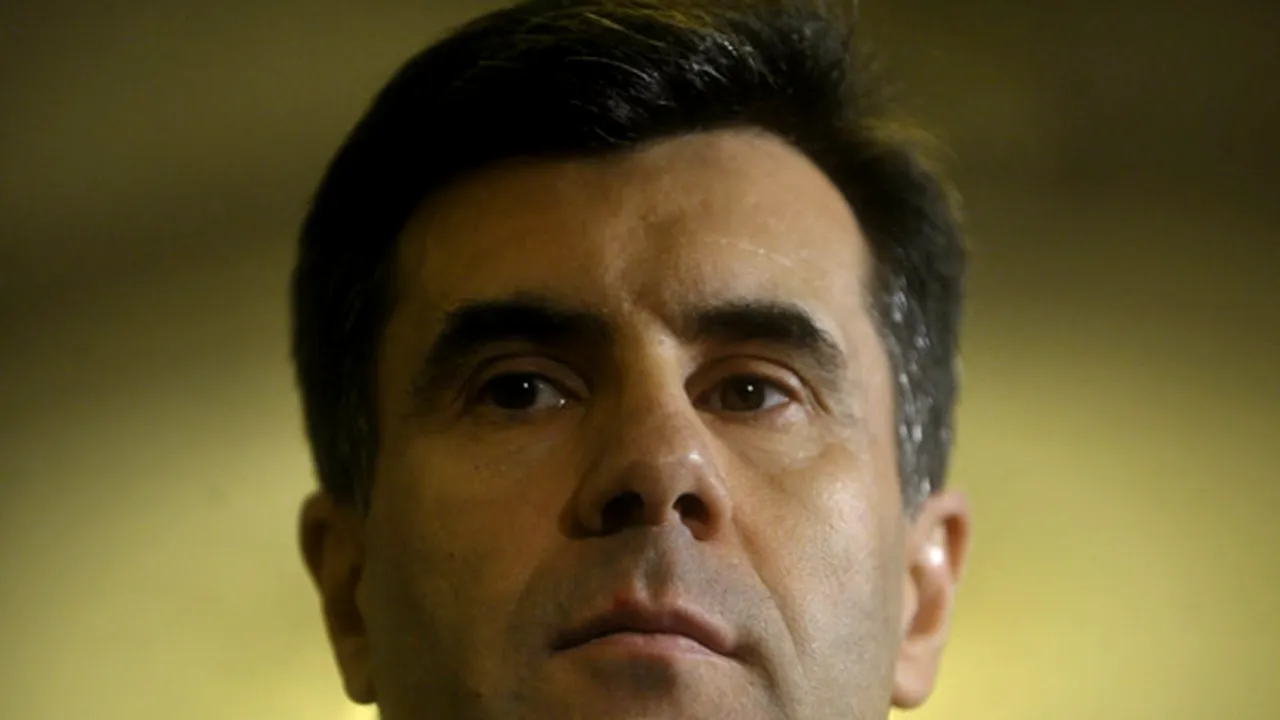 Şedinţa Camerelor reunite pentru învestirea Cabinetului Croitoru a început