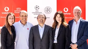 COMUNICAT.  Vodafone a încheiat un parteneriat cu UEFA și UC3 pentru a susține viitorul fotbalului masculin și feminin
