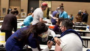 Raport Oxfam. În pandemie, averile miliardarilor cresc, în timp ce săracii suferă,iar  COVID-19 sporeşte inegalităţile: 