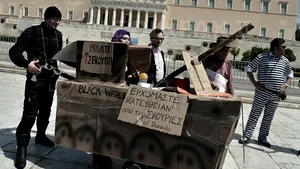 PROTESTE în Grecia: Atenţionarea MAE pentru românii care vor să călătorească în nordul ţării