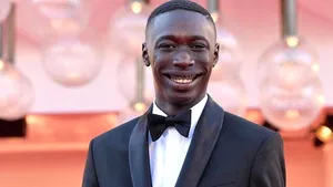 Khaby Lame este cel mai urmărit TikToker din lume: în această dimineaţă a atins 142,4 milioane de urmăritori
