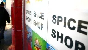 Prefectul Capitalei cere poliţiştilor să patruleze de Revelion în zonele unde se vând etnobotanice