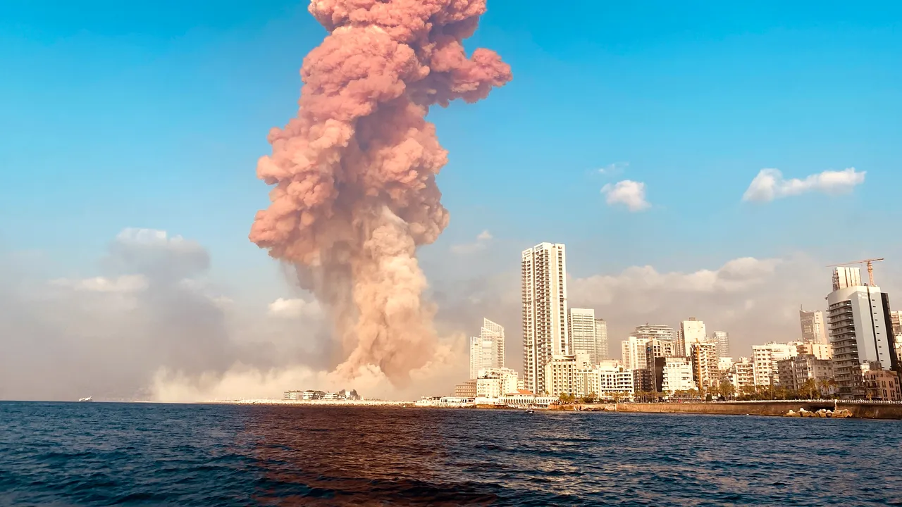VIDEO. Momentul exploziei din Beirut, surprins de o cameră în slow-motion