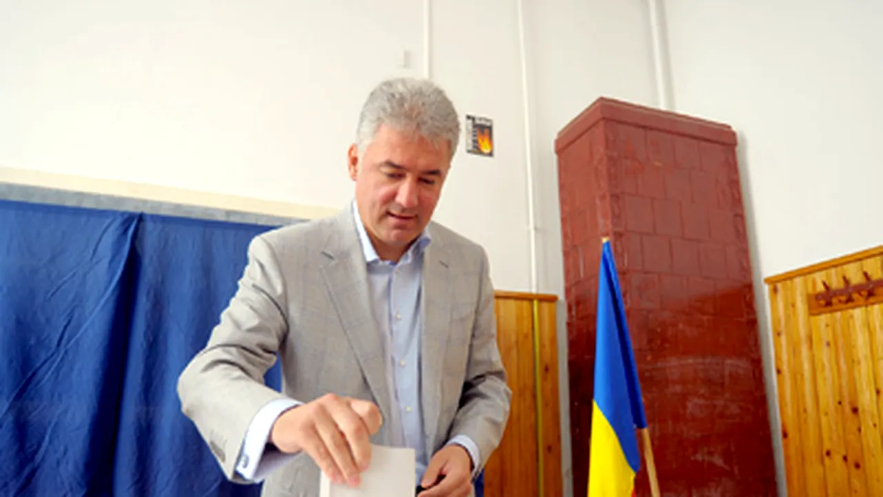 Numărătoare paralelă PDL: După numărarea a 75% din secţii: PDL- 30,31%, PSD- 30,24%