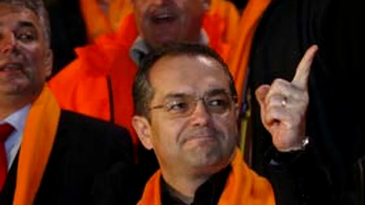 Gândul: PD-L face plângere penală împotriva lui Tăriceanu pe motivul „taxa auto“