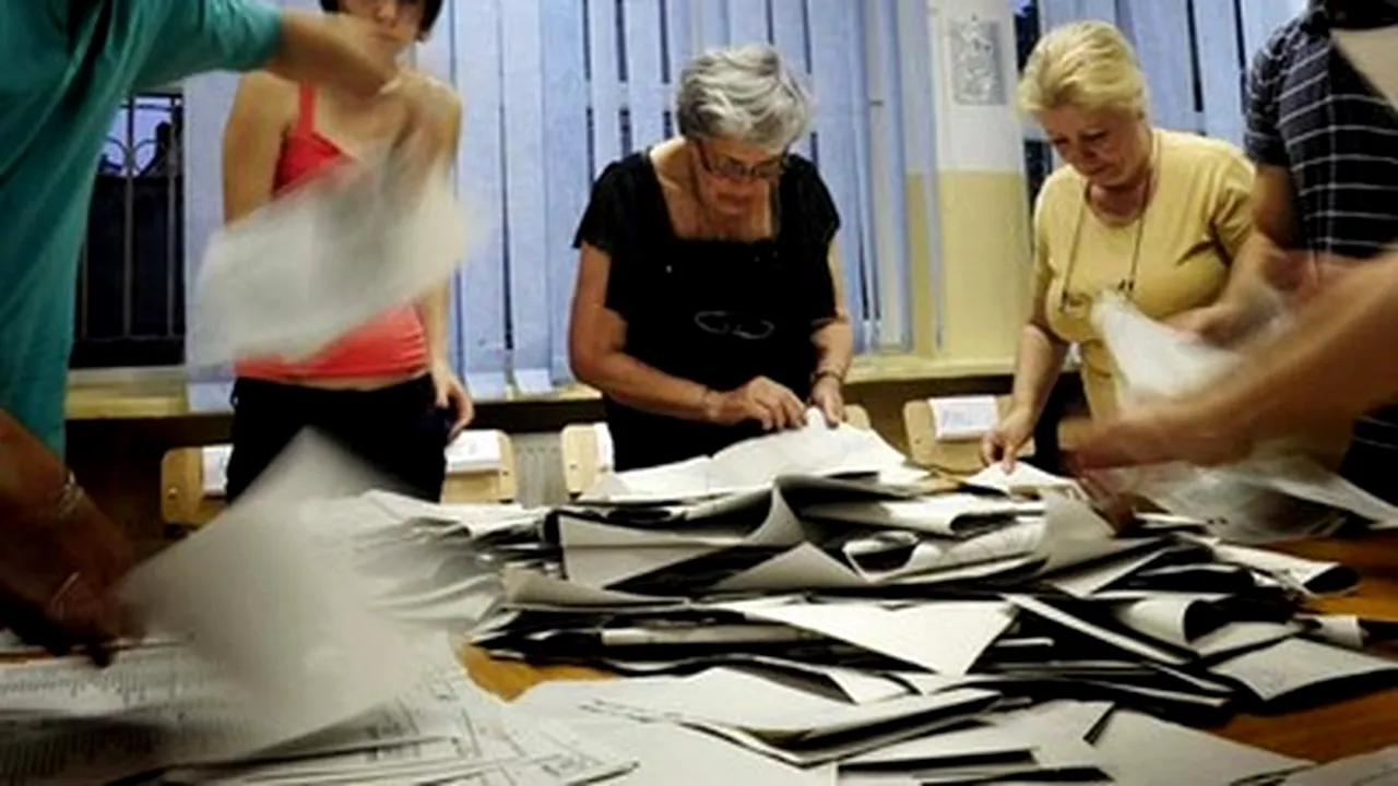 BEC: După verificarea buletinelor nule din ţară, 1.169 voturi valabile - Băsescu şi 968 - Geoană