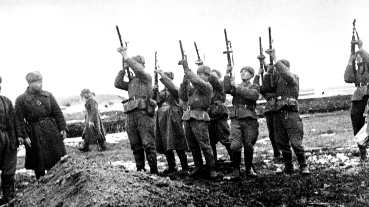 ISTORIA FĂRĂ PERDEA Marius Oprea / Ce se întîmplă cînd ruşii ocupă o ţară: România sub teroarea soldaţilor Armatei Roşii