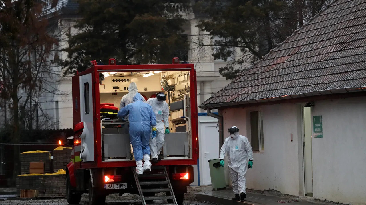 Primul român infectat cu noul coronavirus a luat virusul din nou: „Eu şi virusul începem să ne împrietenim”