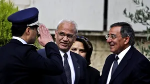 Mahmoud Abbas merge în Germania pentru consultaţii medicale şi o întrevedere cu Angela Merkel