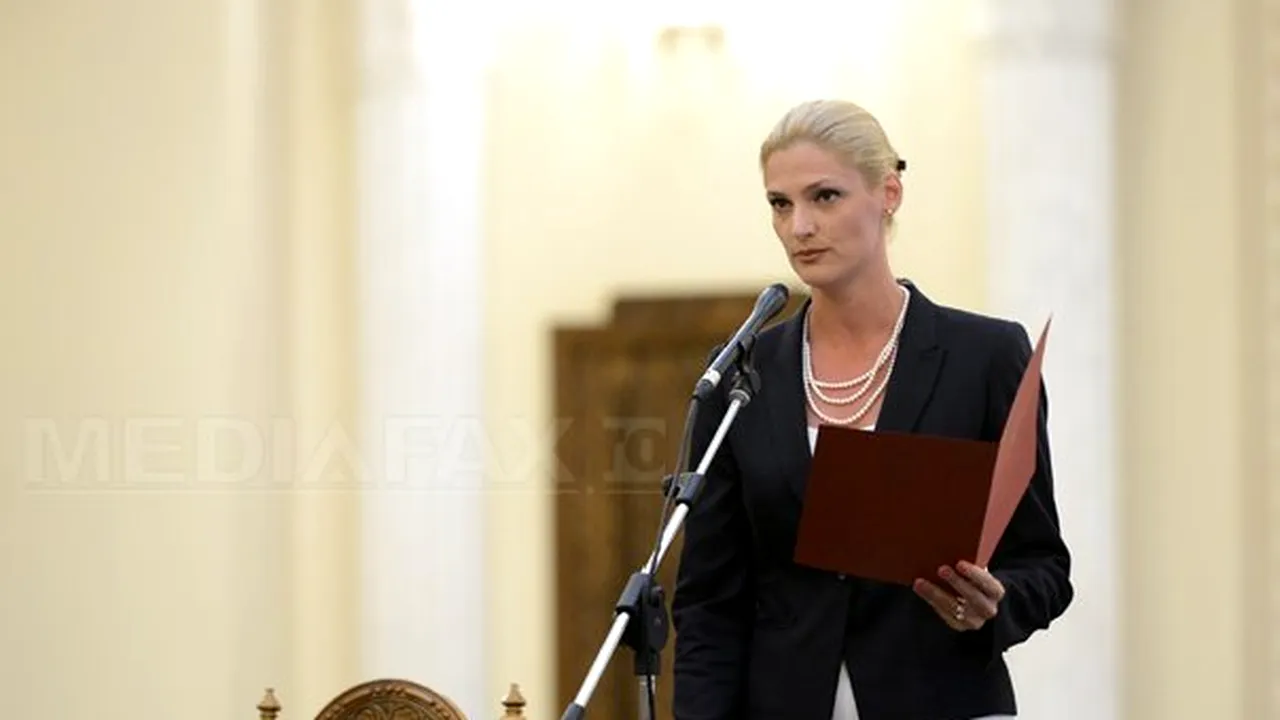 Ramona Mănescu a depus jurământul de învestitură în funcţia de ministru al Transporturilor - FOTO