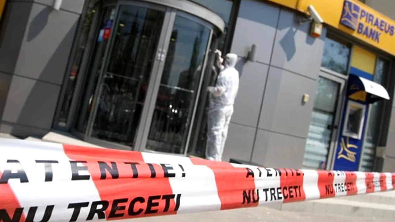 Jaf la o sucursală Piraeus Bank din zona Nerva Traian din Bucureşti