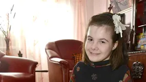 VIDEO: Lecţia de viaţă a lui Lorelai, fetiţa fără mâini care trăieşte fiecare zi ca pe un miracol. „Visez uneori că am aripi de înger şi pot să zbor”