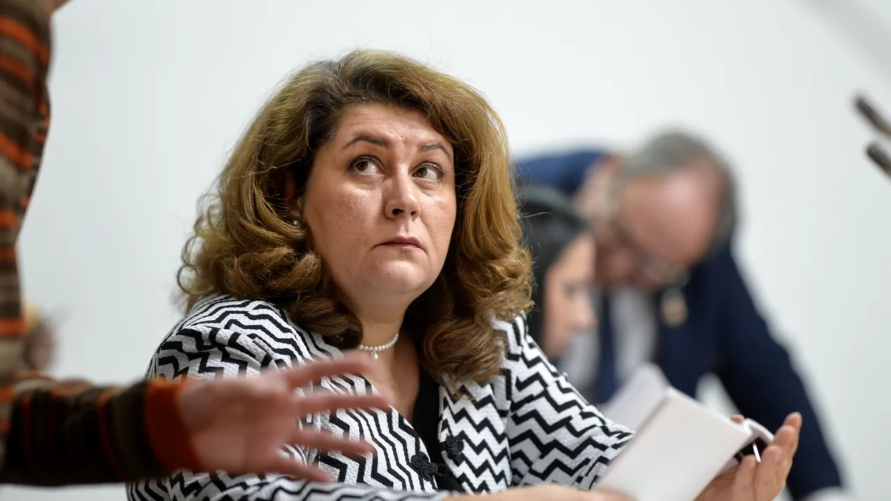 Daniela Pescaru a demisionat din funcţia de secretar de stat la Ministerul de Finanţe. Decizia semnată de Viorica Dăncilă