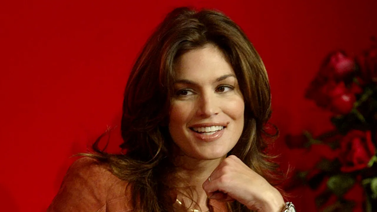Un bărbat german, pus sub acuzaţie pentru tentativă de şantaj asupra lui Cindy Crawford