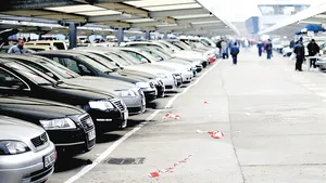 Programările online pentru înmatricularea maşinilor, epuizate până la jumătatea lunii iulie în judeţul Olt 