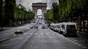 Rapoartele COVID-19 indică în Franţa cifre semnificativ mai mici decât în ziua precedentă. Tot mai puţini pacienţi internaţi în spitale