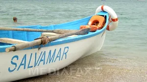 Un bărbat care înota în dreptul unei plaje neamenajate a murit înecat la Costineşti